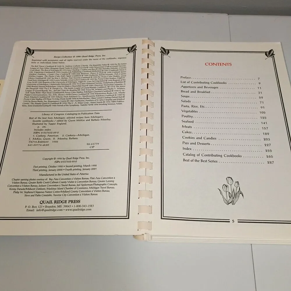Lot 3 Vintage Cookbook-Best of Michigan-Grandma's Casseroles-A Campbell Cookbook